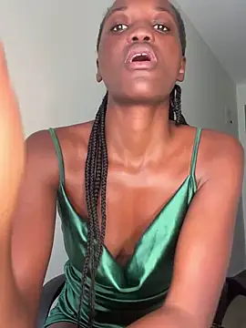 Snapshot of Fanclubbbbb chatting on 09-10-25, 07:41 Fanclubbbbb online show from 09-10-25, 07:41