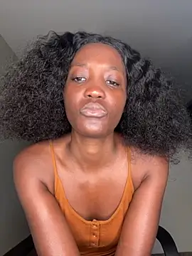 Snapshot of Fanclubbbbb chatting on 09-14-25, 02:22 Fanclubbbbb online show from 09-14-25, 02:22