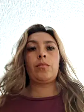 lauramcdowell1 online show from 01-22-25, 04:33