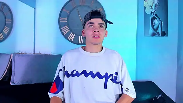 Mike 0233  online show from 01-03-25, 04:11