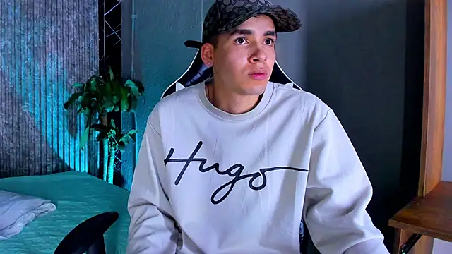 Mike 0233  online show from 03-22-25, 08:08