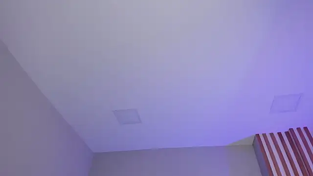 violeth hill online show from 10-31-25, 06:42