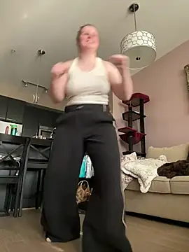 GingerSnap33 online show from 04-24-26, 12:24