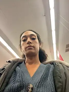 starrynikki online show from 11-17-25, 04:40