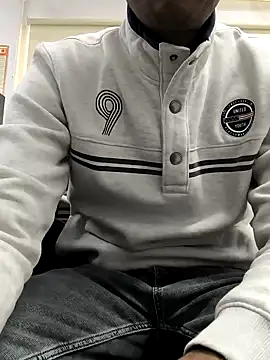 Snapshot of toxicboy121212 chatting on 12-15-24, 09:56 toxicboy121212 online show from 12-15-24, 09:56