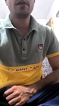 Snapshot of toxicboy121212 chatting on 03-19-25, 05:06 toxicboy121212 online show from 03-19-25, 05:06