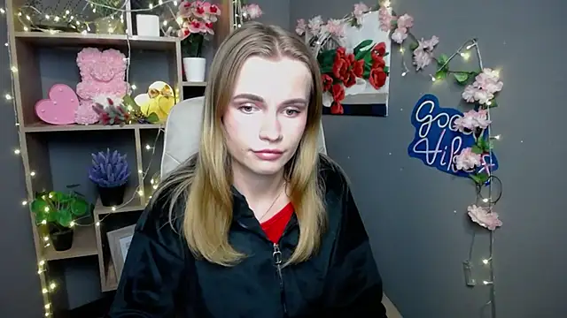 Snapshot of MargaritaKiss chatting on 05-30-26, 06:27 MargaritaKiss online show from 05-30-26, 06:27