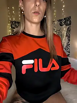 Snapshot of Nikiita-28 chatting on 03-03-26, 03:51 Nikiita-28 online show from 03-03-26, 03:51