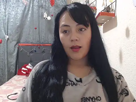 Snapshot of Alisha_99 chatting on 01-20-25, 02:01 Alisha 99 online show from 01-20-25, 02:01