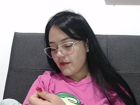 Snapshot of Alisha_99 chatting on 09-17-25, 11:50 Alisha 99 online show from 09-17-25, 11:50