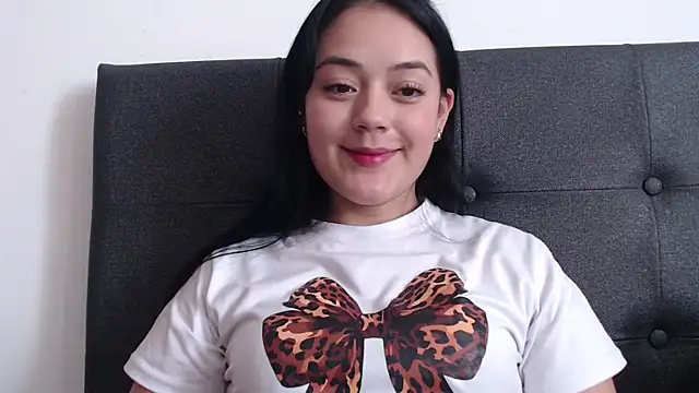 Snapshot of Alisha_99 chatting on 09-26-25, 09:52 Alisha 99 online show from 09-26-25, 09:52