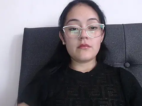 Snapshot of Alisha_99 chatting on 10-19-25, 08:20 Alisha 99 online show from 10-19-25, 08:20