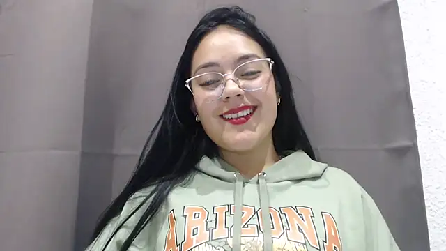 Snapshot of Alisha_99 chatting on 11-26-25, 05:58 Alisha 99 online show from 11-26-25, 05:58