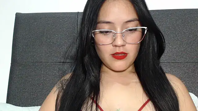 Snapshot of Alisha_99 chatting on 05-26-26, 10:50 Alisha 99 online show from 05-26-26, 10:50