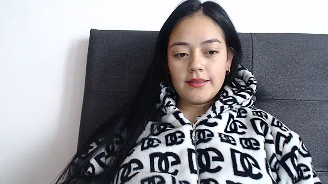 Snapshot of Alisha_99 chatting on 06-16-26, 01:47 Alisha 99 online show from 06-16-26, 01:47