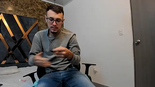 Snapshot of CodyWalkerR chatting on 03-05-25, 05:08 CodyWalkerR online show from 03-05-25, 05:08