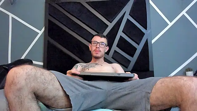 Snapshot of CodyWalkerR chatting on 03-13-25, 05:18 CodyWalkerR online show from 03-13-25, 05:18