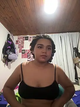 Snapshot of Pucaa_ chatting on 06-14-26, 03:30 Pucaa online show from 06-14-26, 03:30