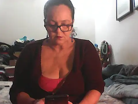 Snapshot of brasiliana49 chatting on 10-04-25, 02:31 brasiliana49 online show from 10-04-25, 02:31