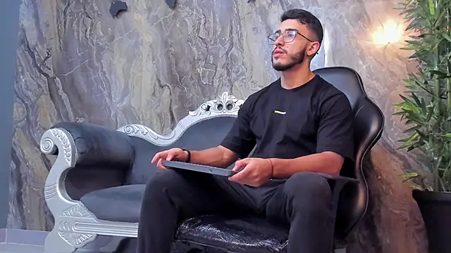 Liam Kleiin online show from 02-11-25, 11:43