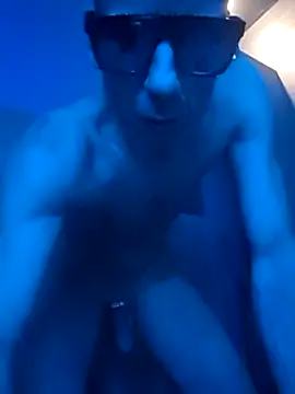 RoomBlueWhite online show from 01-21-25, 09:25