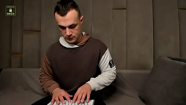 Snapshot of BrandonNorris chatting on 01-09-26, 04:26 BrandonNorris online show from 01-09-26, 04:26