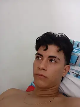 Snapshot of Bxby-young chatting on 06-08-26, 07:25 Bxby-young online show from 06-08-26, 07:25