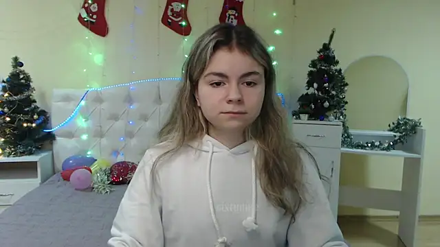 Snapshot of TinaRedly chatting on 01-12-25, 06:16 TinaRedly online show from 01-12-25, 06:16