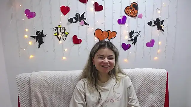 Snapshot of TinaRedly chatting on 01-31-25, 03:52 TinaRedly online show from 01-31-25, 03:52