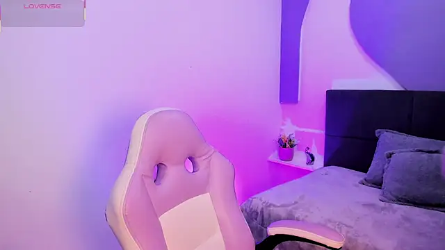 amira cute2 online show from 11-04-25, 09:19