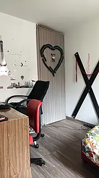 hotandfierylatinos2023 online show from 03-10-25, 08:23