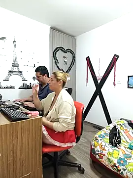 hotandfierylatinos2023 online show from 03-21-25, 10:17