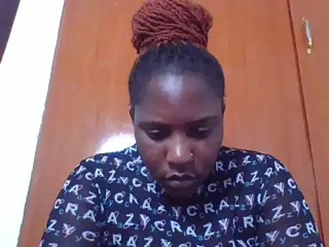 Snapshot of Whimsicalwillow chatting on 02-26-25, 12:38 Whimsicalwillow online show from 02-26-25, 12:38