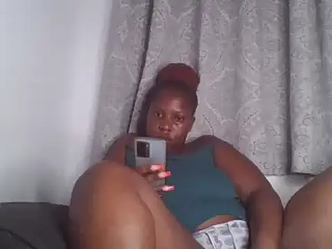 Snapshot of Whimsicalwillow chatting on 02-26-25, 05:07 Whimsicalwillow online show from 02-26-25, 05:07