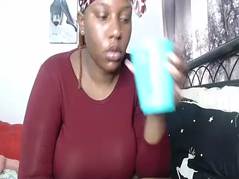 Snapshot of Whimsicalwillow chatting on 09-23-25, 12:41 Whimsicalwillow online show from 09-23-25, 12:41