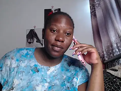 Snapshot of Whimsicalwillow chatting on 11-13-25, 09:41 Whimsicalwillow online show from 11-13-25, 09:41