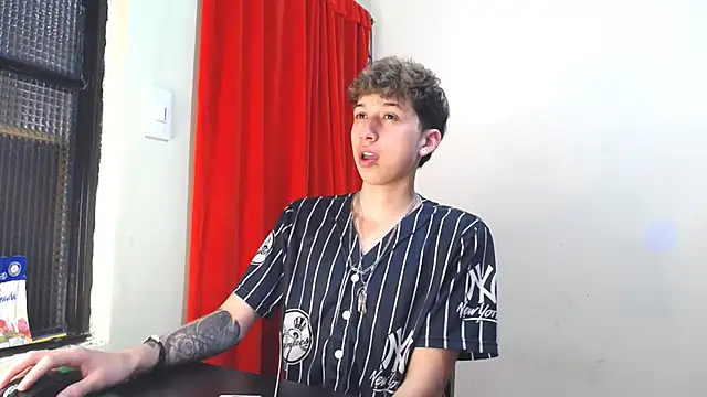  Thomas hot  online show from 02-04-25, 09:20