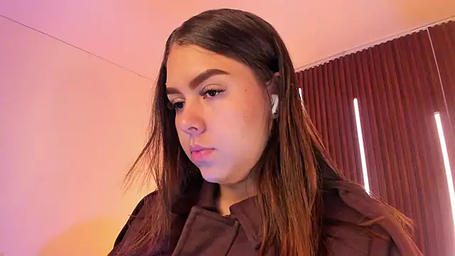 ArianaBaker online show from 04-09-26, 12:32