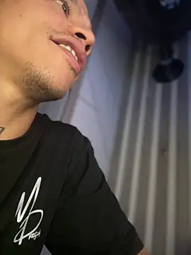 Osiiriis online show from 03-11-25, 03:16