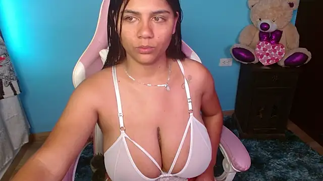 Candela-Smith online show from 03-18-26, 07:17