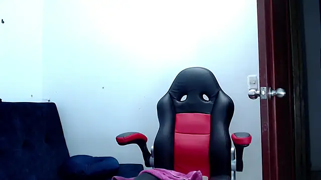 Snapshot of kaira_sweet_ chatting on 02-13-25, 07:03 kaira sweet online show from 02-13-25, 07:03