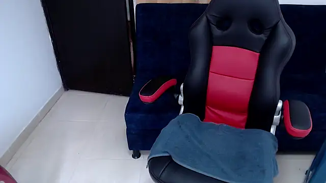 Snapshot of kaira_sweet_ chatting on 11-11-25, 02:28 kaira sweet online show from 11-11-25, 02:28