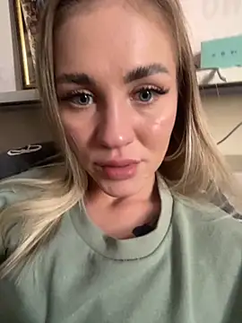 DreamGirl-777 online show from 09-25-25, 12:53