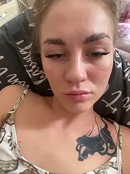 DreamGirl-777 online show from 10-04-25, 12:03