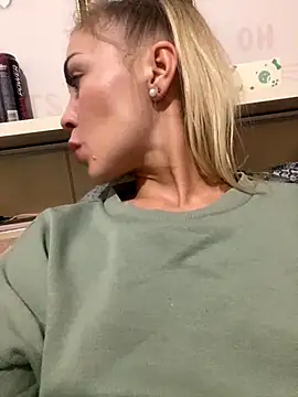 DreamGirl-777 online show from 10-28-25, 01:14