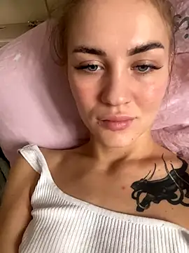 DreamGirl-777 online show from 11-03-25, 09:10