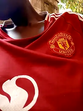 Swirly blac online show from 11-26-25, 06:14