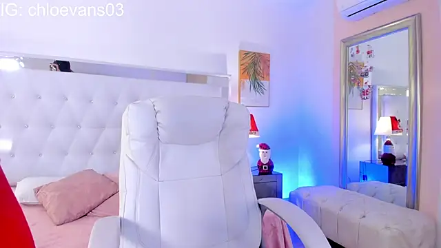 Chloe evans   online show from 12-15-25, 11:36