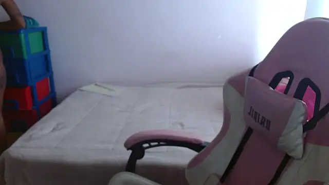 TiffanyRoouse online show from 02-16-25, 05:48