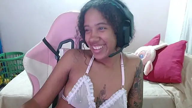 TiffanyRoouse online show from 03-18-25, 03:09